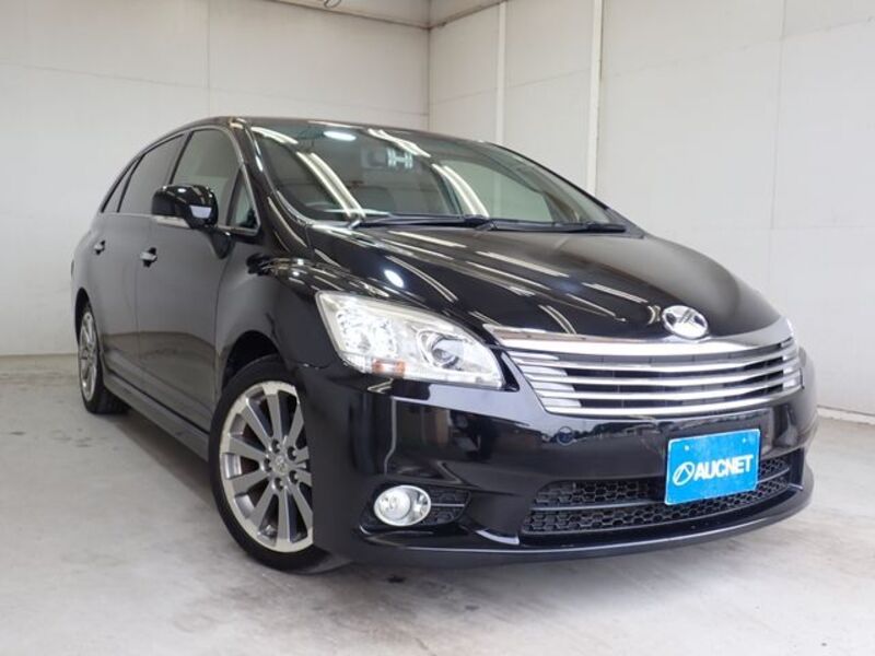 TOYOTA MARK X ZIO