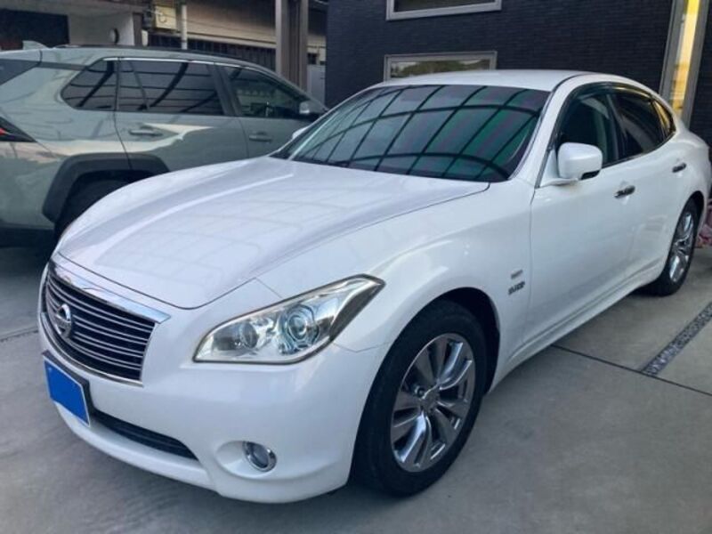 NISSAN FUGA HYBRID