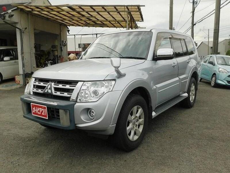 MITSUBISHI PAJERO