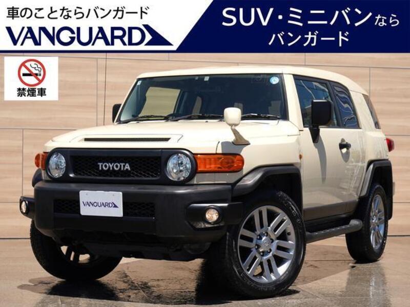 TOYOTA FJ CRUISER