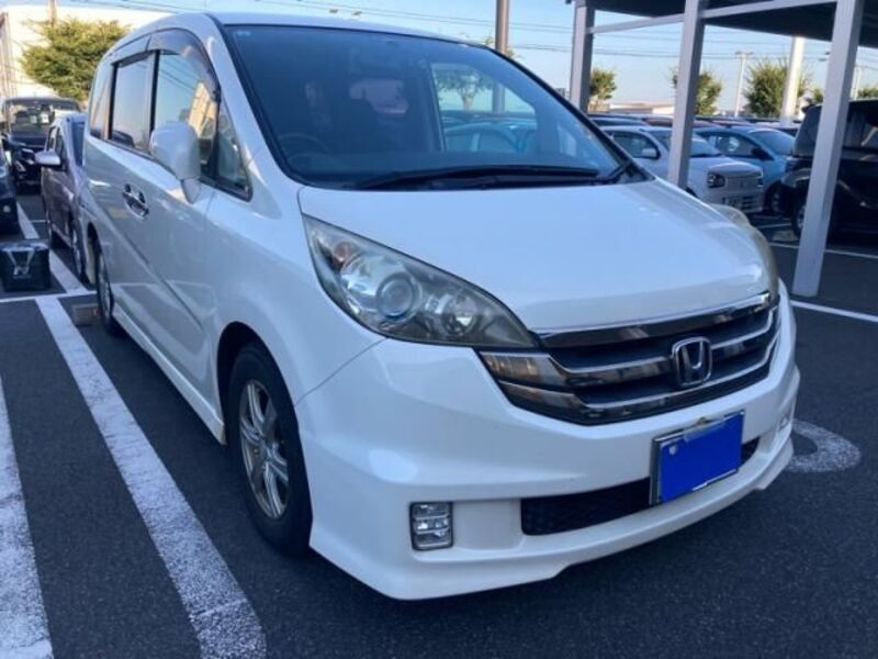 HONDA STEPWAGON SPADA