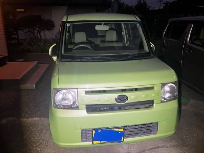 DAIHATSU MOVE CONTE