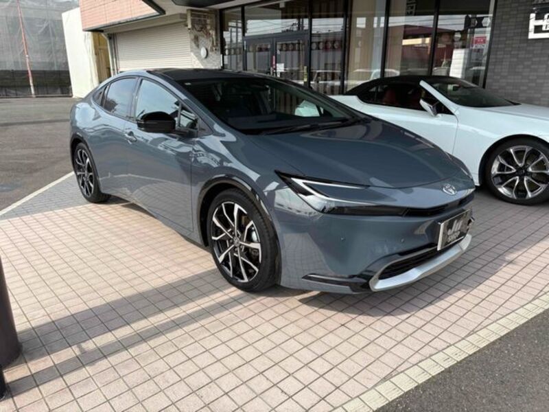 TOYOTA PRIUS PHV