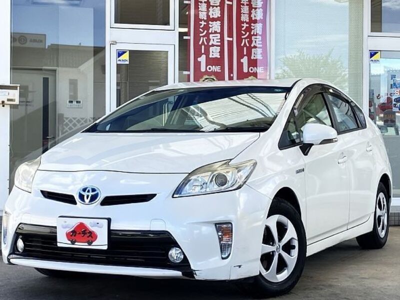 TOYOTA PRIUS