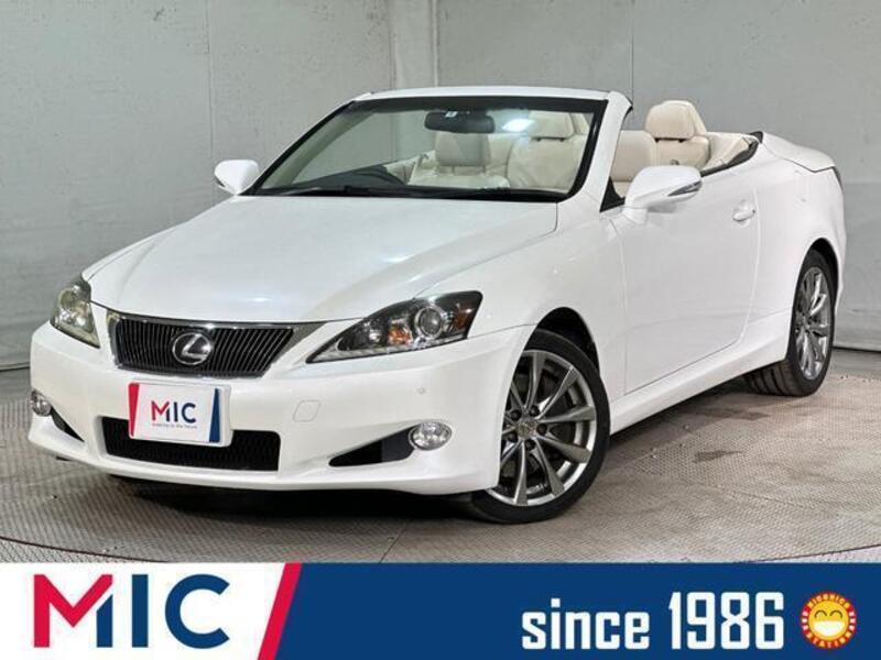 LEXUS IS