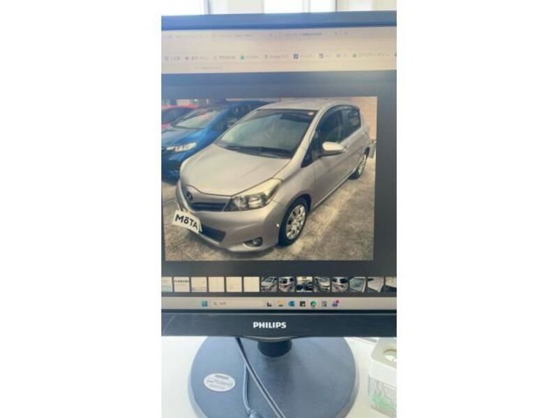 TOYOTA VITZ