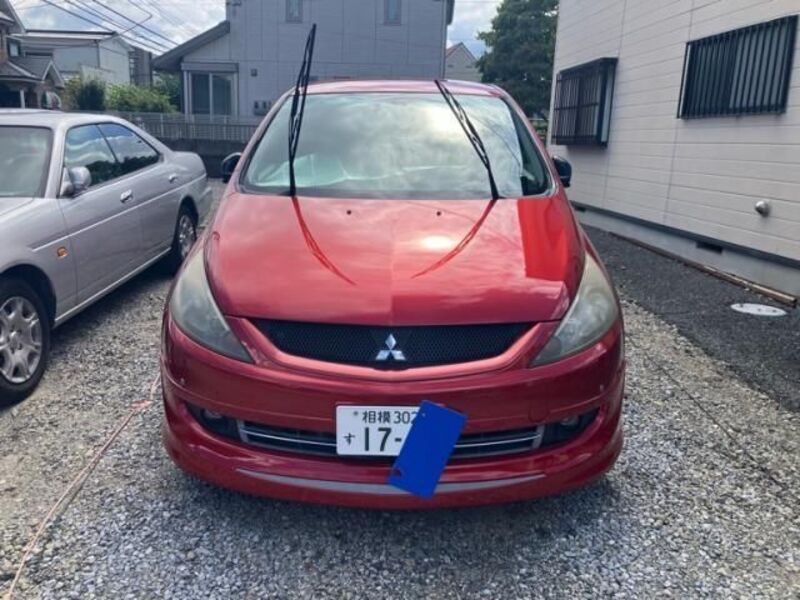 MITSUBISHI GRANDIS