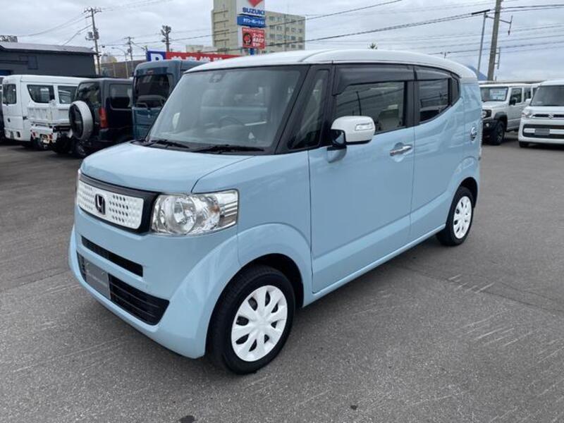 HONDA N BOX SLASH