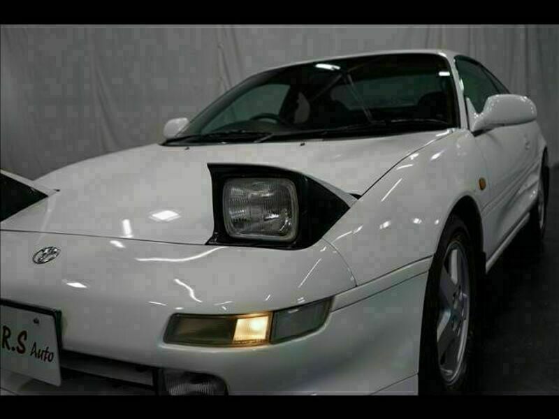 Toyota MR2 SW20 1996 in White with Pop Up Headlights