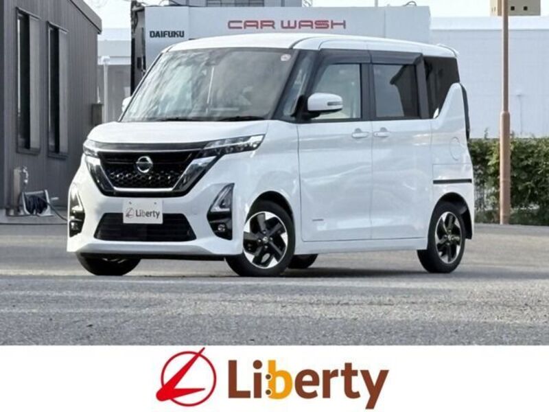 NISSAN ROOX