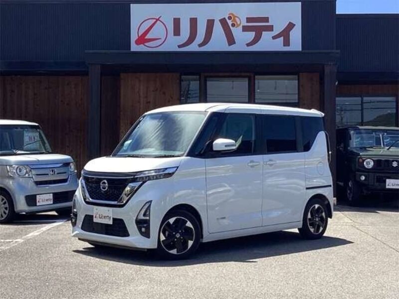 NISSAN ROOX