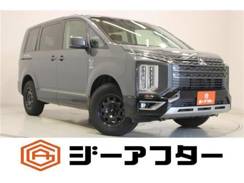 MITSUBISHI DELICA D5