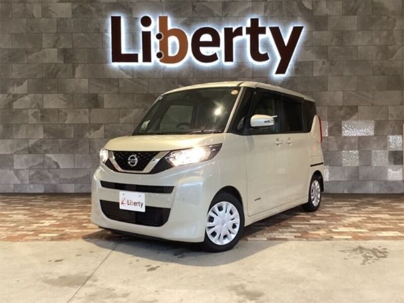 NISSAN ROOX