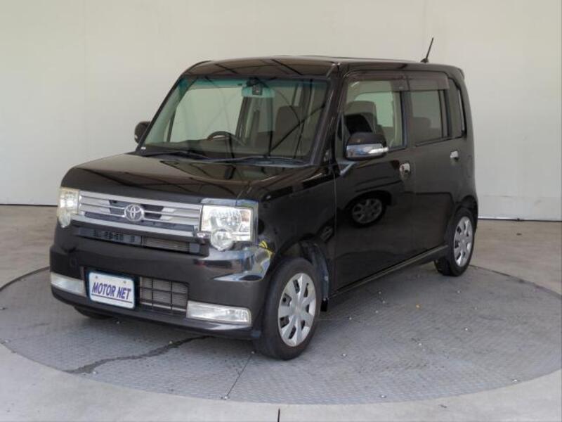 TOYOTA PIXIS SPACE