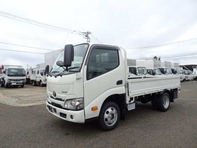 TOYOTA DYNA