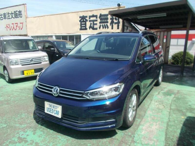 VOLKSWAGEN GOLF TOURAN