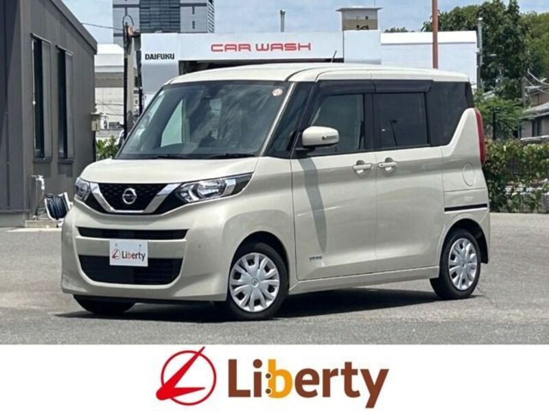 NISSAN ROOX
