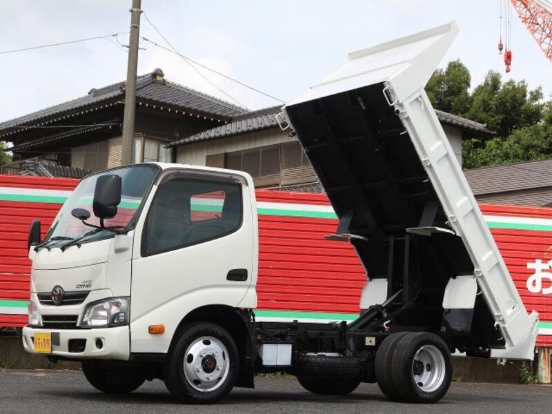 TOYOTA DYNA