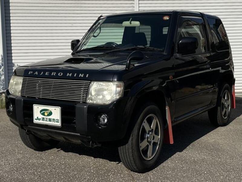 MITSUBISHI PAJERO MINI