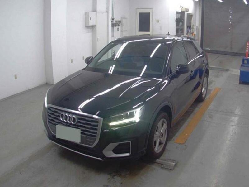 AUDI Q2