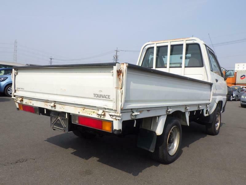 TOWNACE TRUCK