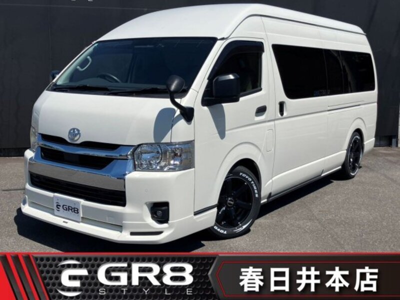 TOYOTA HIACE VAN
