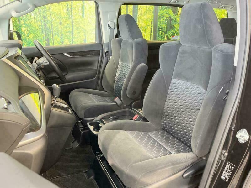VELLFIRE-12
