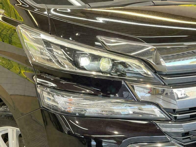 VELLFIRE-15