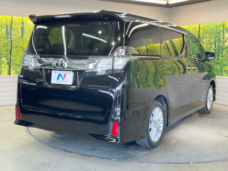 VELLFIRE-67