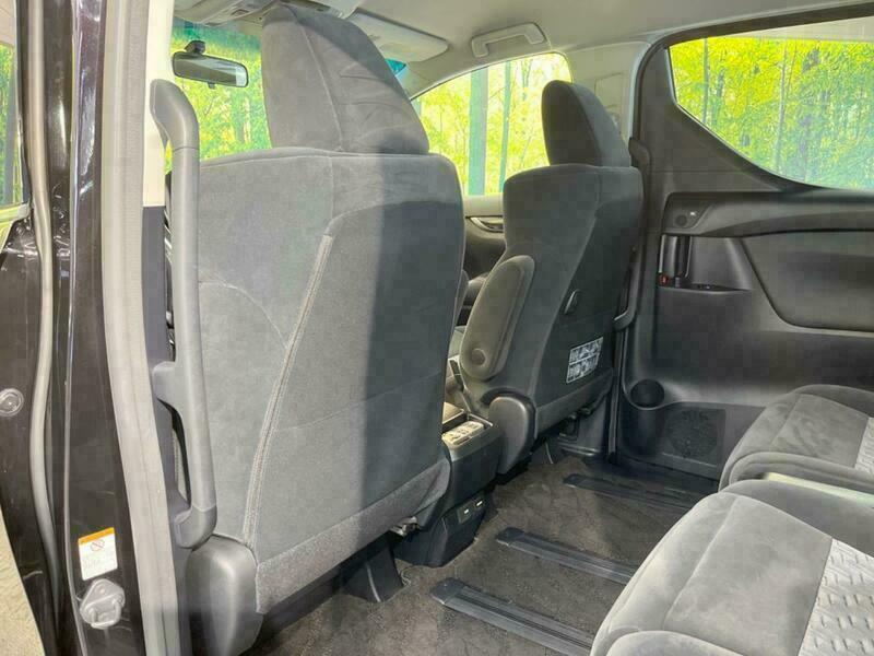 VELLFIRE-27