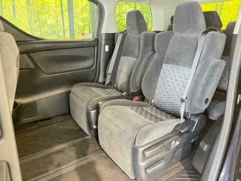 VELLFIRE-7