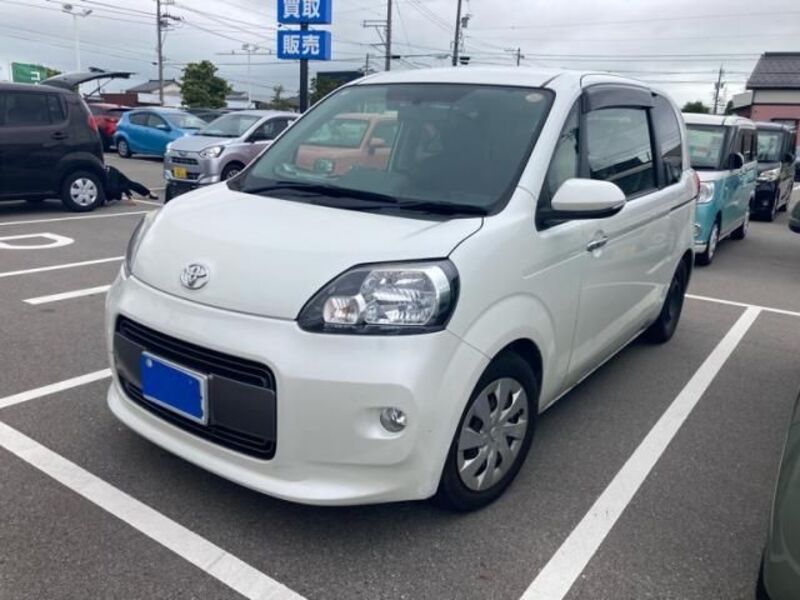 TOYOTA PORTE