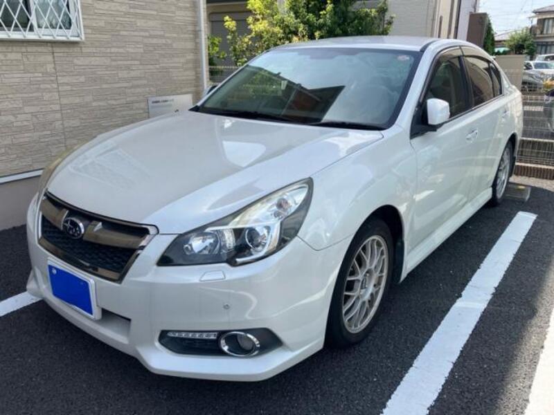 SUBARU LEGACY B4