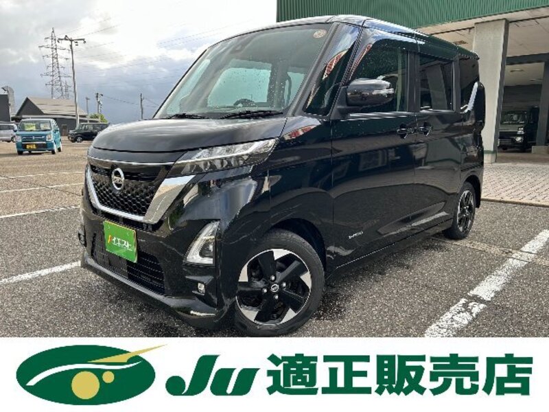 NISSAN ROOX