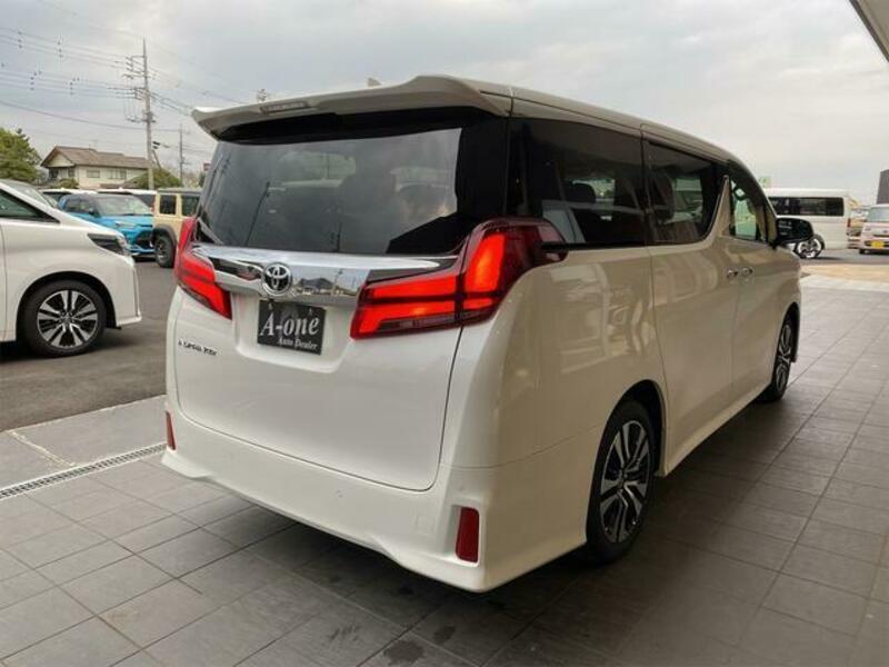 ALPHARD-1