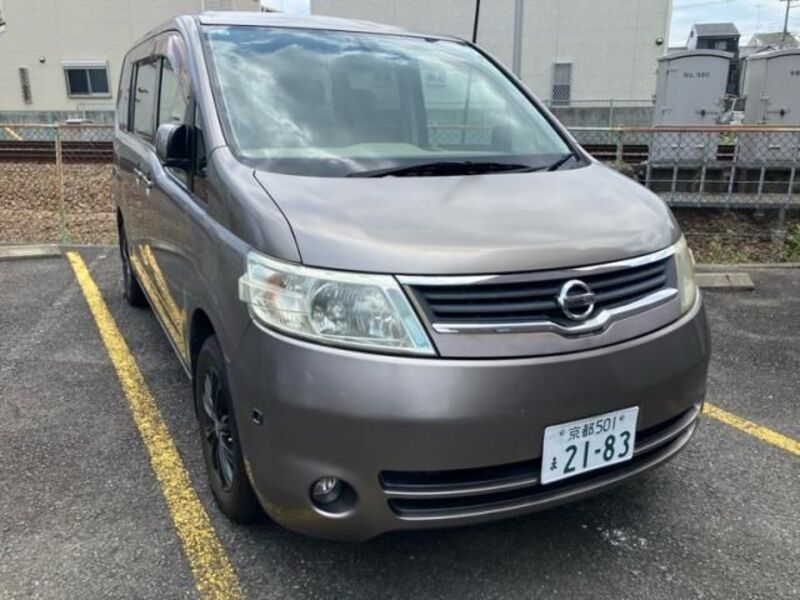 NISSAN SERENA