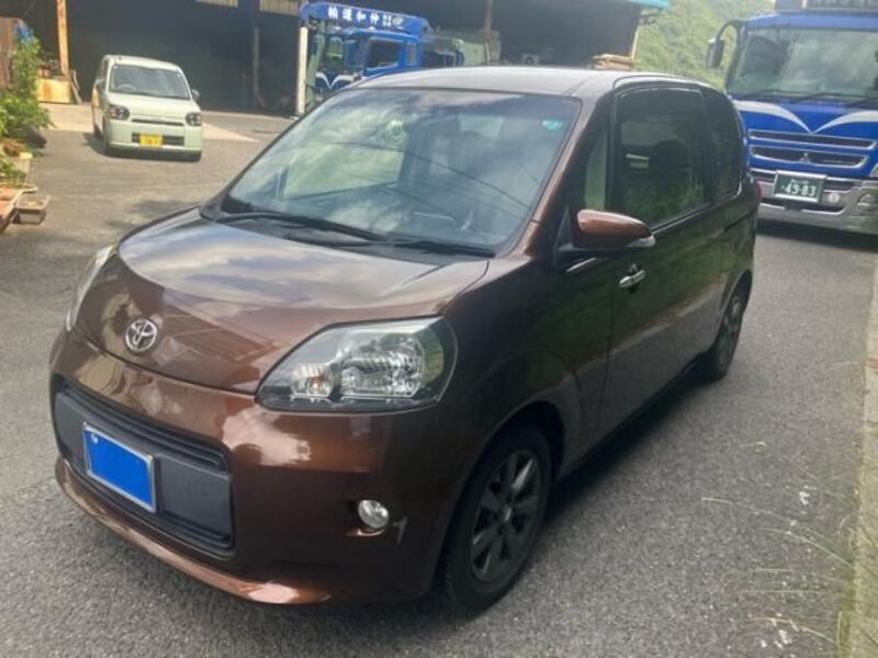 TOYOTA PORTE