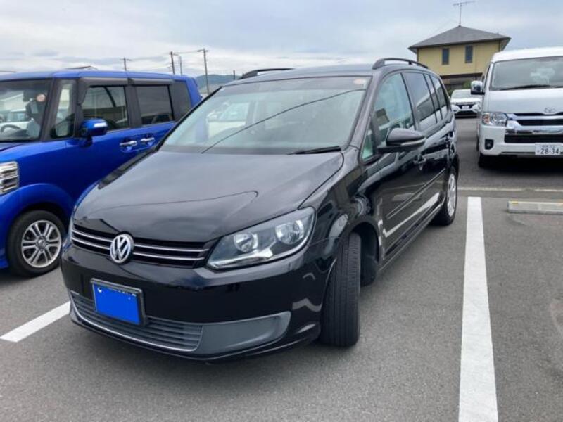 VOLKSWAGEN GOLF TOURAN