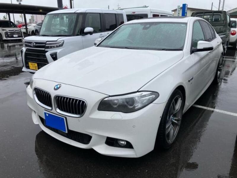 BMW 5 SERIES