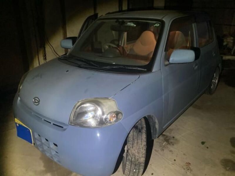 DAIHATSU ESSE