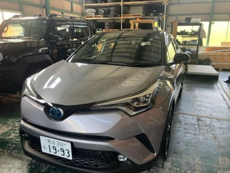 TOYOTA C-HR