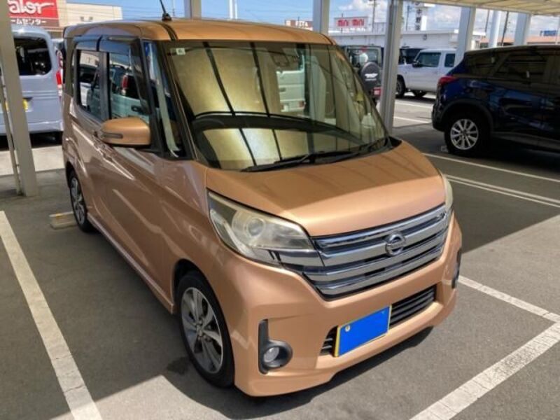 NISSAN DAYZ ROOX