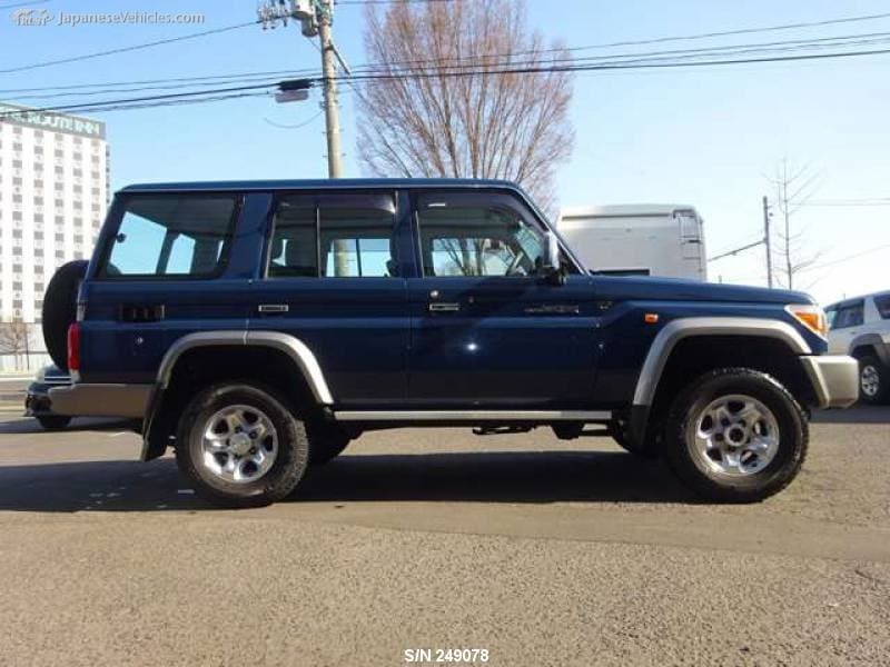 LAND CRUISER