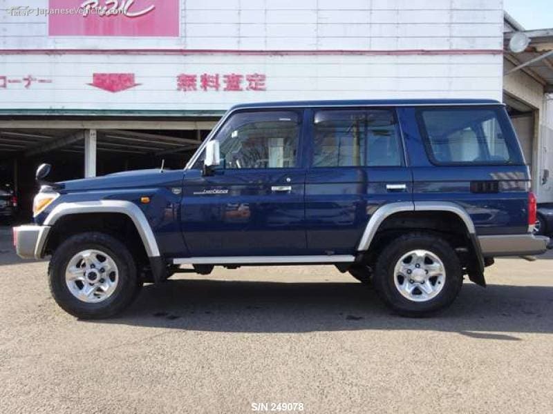 LAND CRUISER