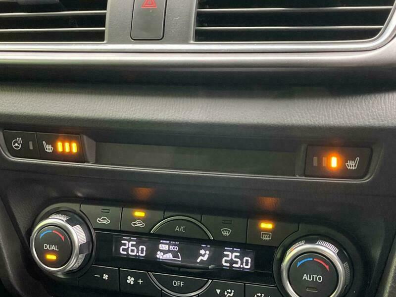 Axela Sport