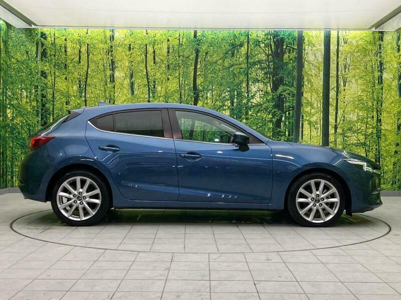 Axela Sport