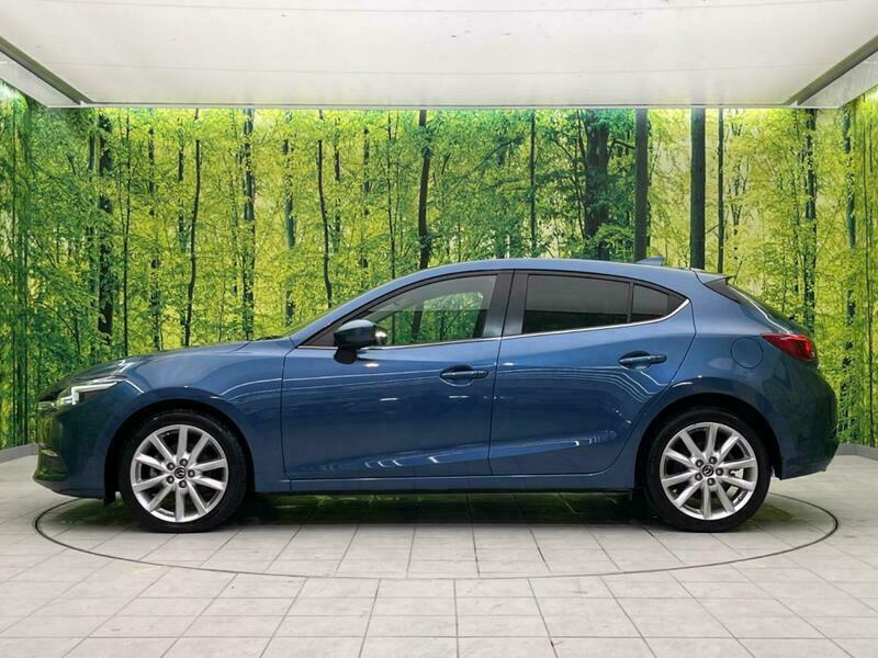 Axela Sport