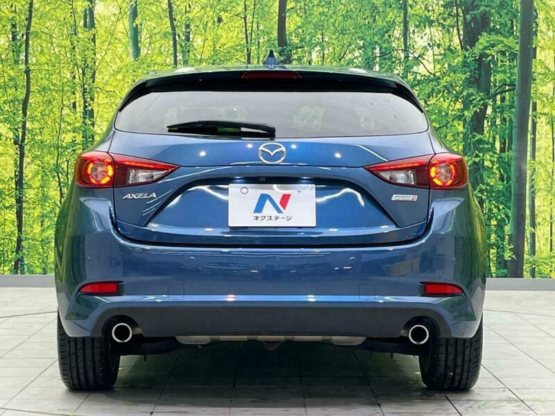 Axela Sport