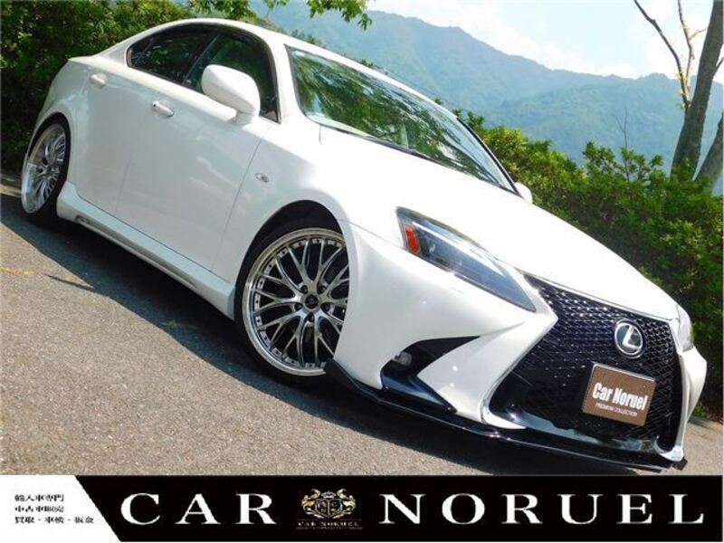 LEXUS IS