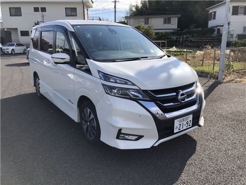 NISSAN SERENA